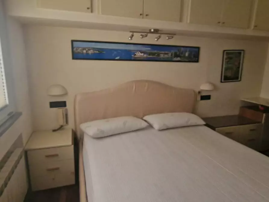 Immagine 14 di Appartamento in vendita  in via adda a Silvi