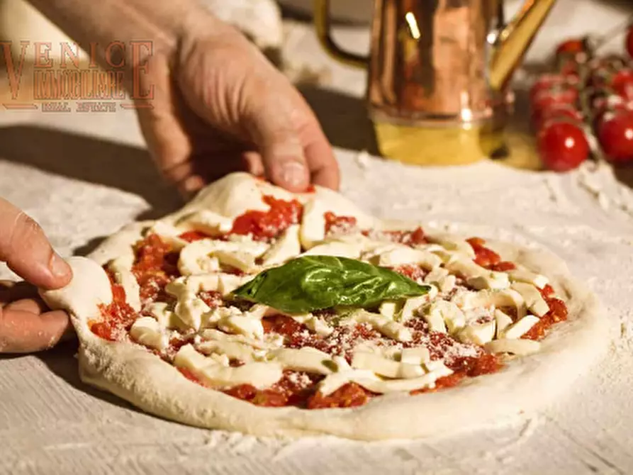 Immagine 4 di Attività commerciale in vendita  a Mogliano Veneto