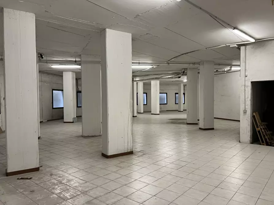 Immagine 5 di Magazzino in affitto  in Via Santa Teresa 45 a Verona