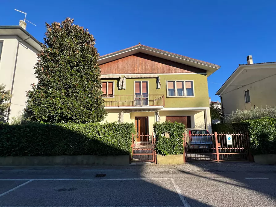 Immagine 3 di Casa indipendente in vendita  in VIA VENEZIA, 3 a Lonigo