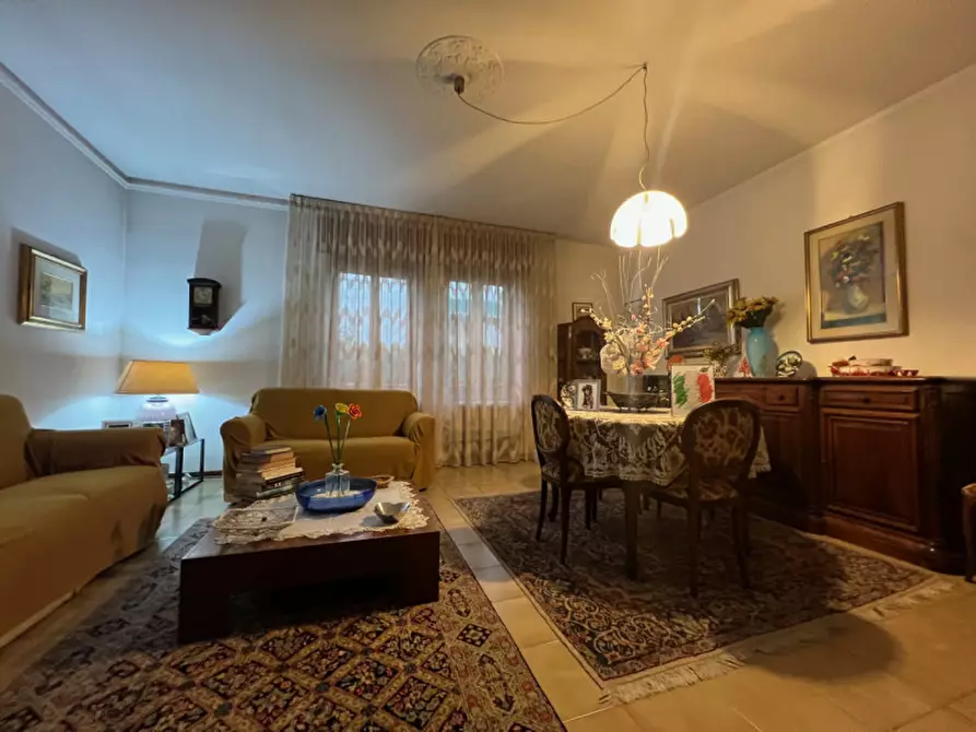 Immagine 5 di Casa indipendente in vendita  in VIA VENEZIA, 3 a Lonigo