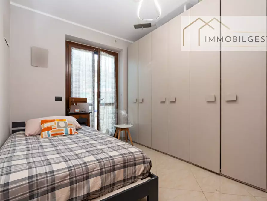 Immagine 6 di Villa in vendita  in Via Giacomo Leopardi 2 a San Gillio