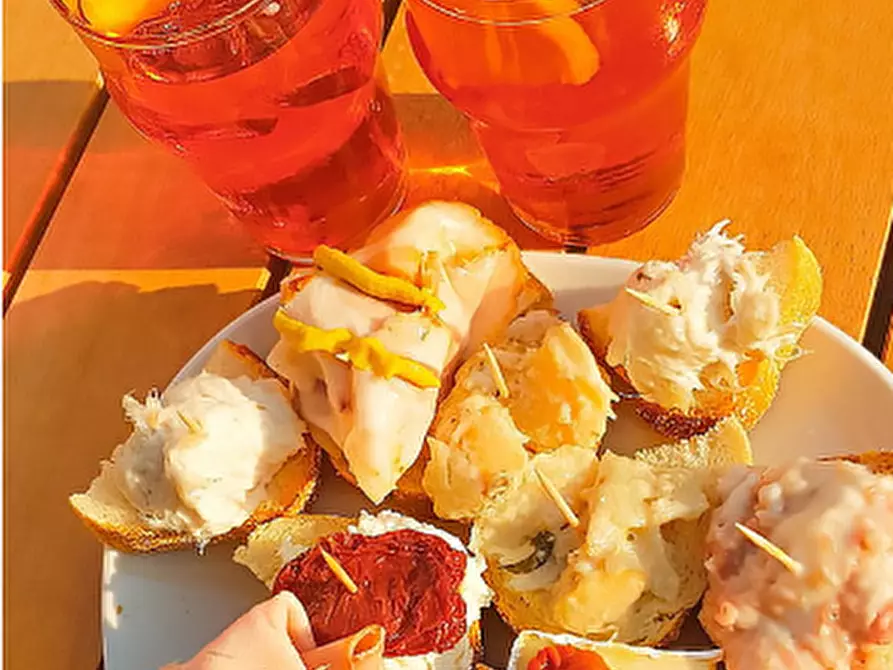 Immagine 1 di Attività commerciale in vendita  a Venezia