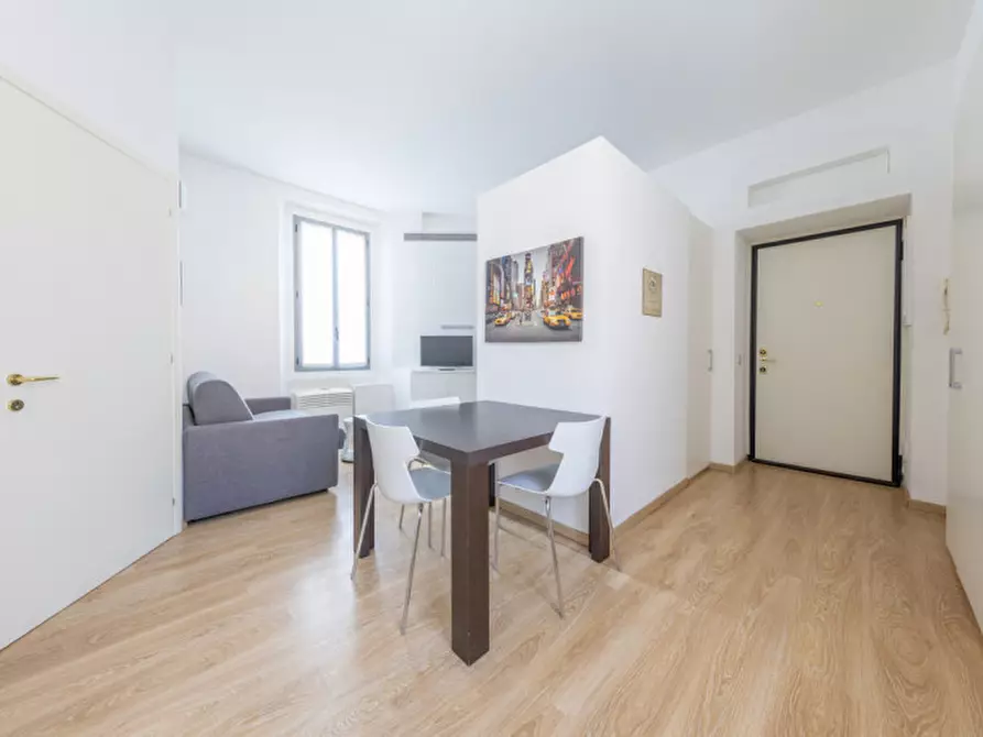 Immagine 2 di Appartamento in vendita  in Via Plinio 47 a Milano