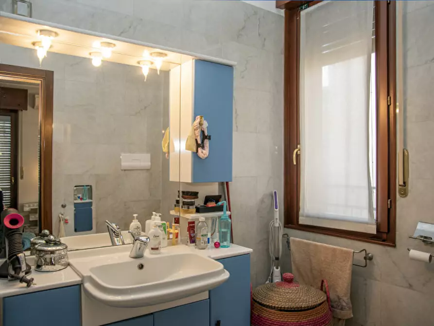 Immagine 20 di Appartamento in vendita  in Lungadige Catena a Verona