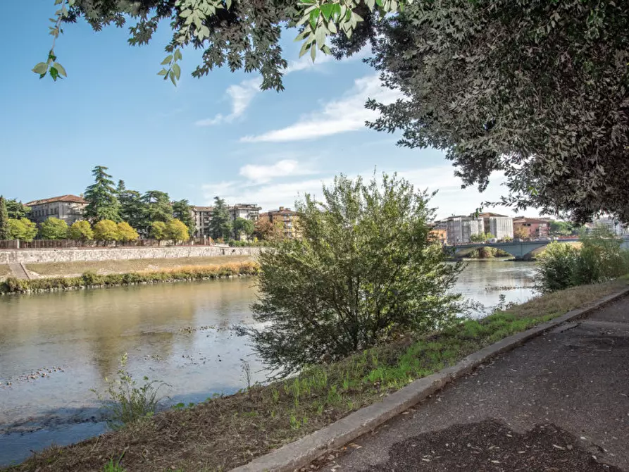 Immagine 27 di Appartamento in vendita  in Lungadige Catena a Verona