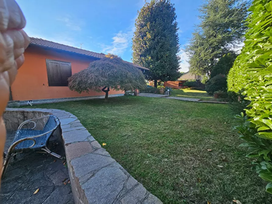 Immagine 9 di Villa in vendita  a Nerviano