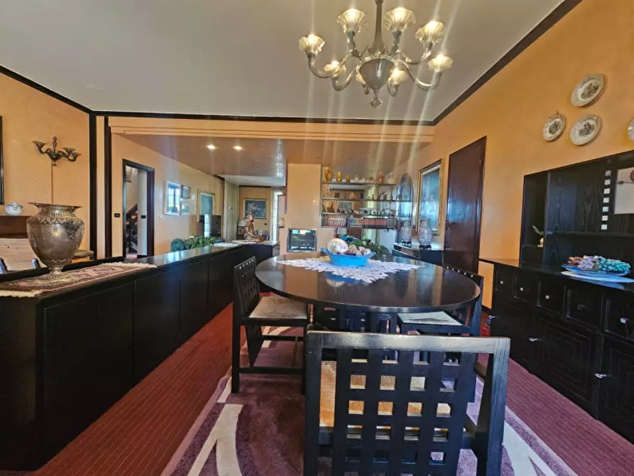 Immagine 18 di Villa in vendita  a Nerviano