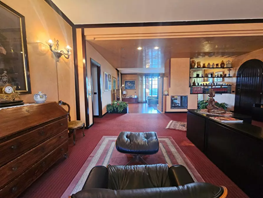 Immagine 20 di Villa in vendita  a Nerviano