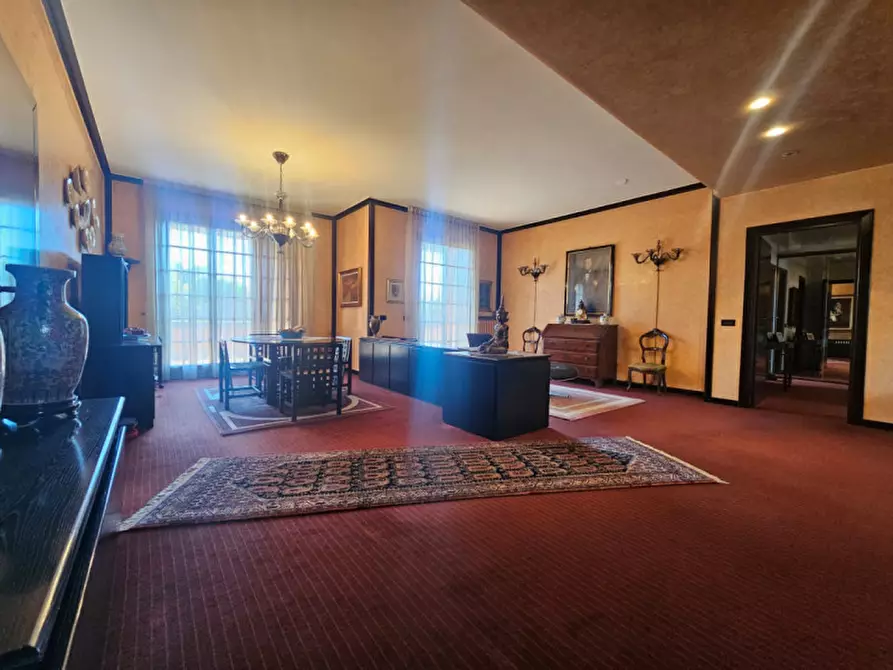 Immagine 21 di Villa in vendita  a Nerviano