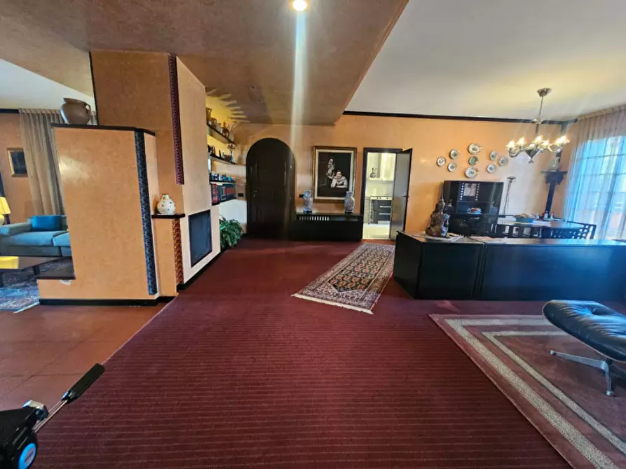 Immagine 25 di Villa in vendita  a Nerviano