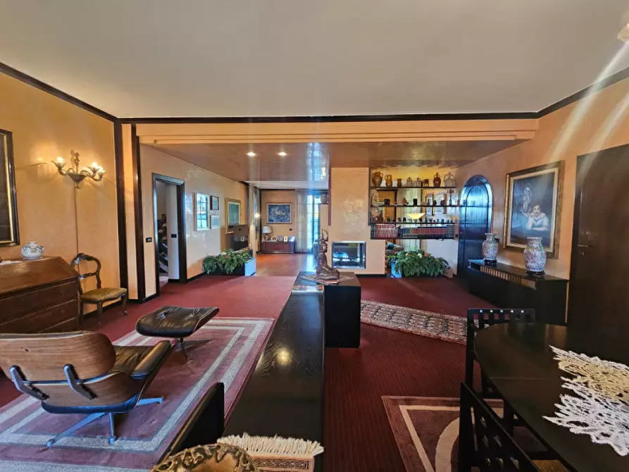 Immagine 26 di Villa in vendita  a Nerviano