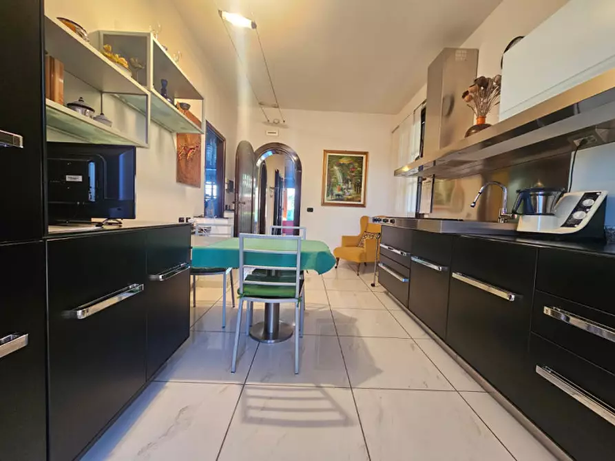 Immagine 30 di Villa in vendita  a Nerviano