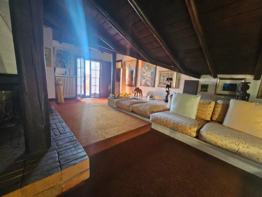 Immagine 46 di Villa in vendita  a Nerviano