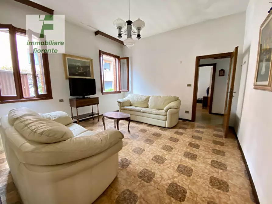 Immagine 5 di Casa indipendente in vendita  in VIA MONTA' a Padova