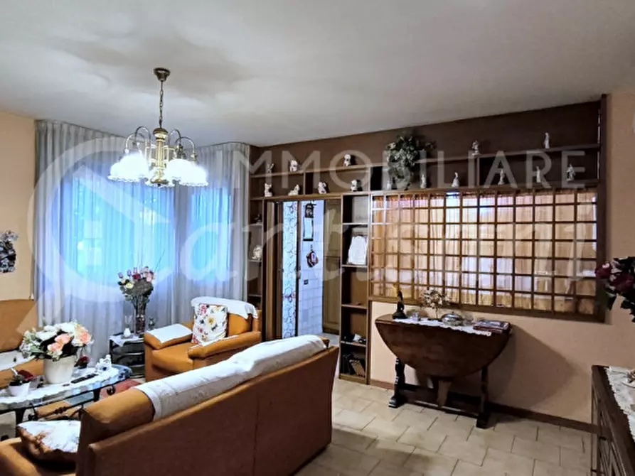 Immagine 15 di Appartamento in vendita  in Via Emilia a Firenze