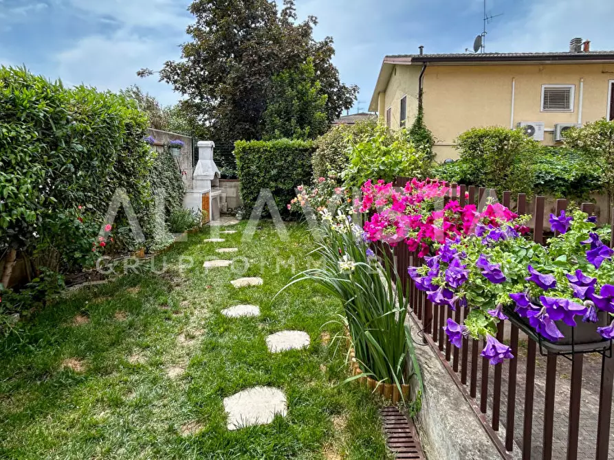 Immagine 21 di Appartamento in vendita  in Via Molini a Botticino