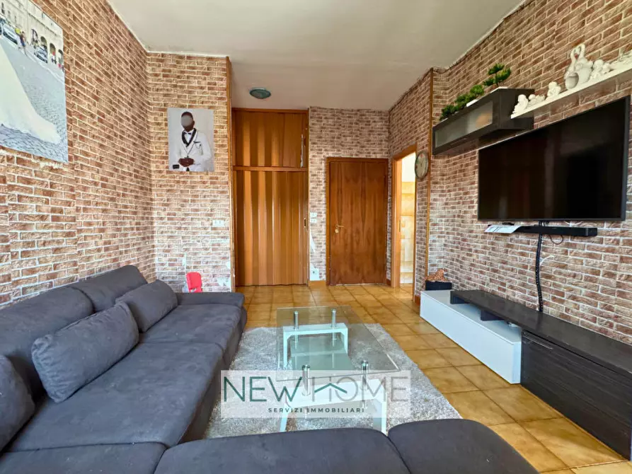 Immagine 3 di Appartamento in vendita  in via volturno 36 a Verona