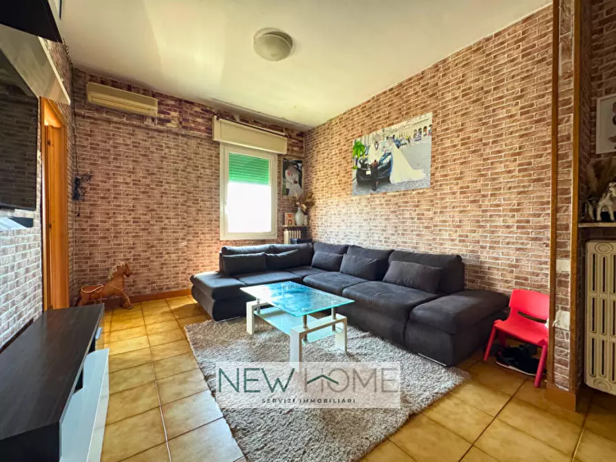 Immagine 5 di Appartamento in vendita  in via volturno 36 a Verona