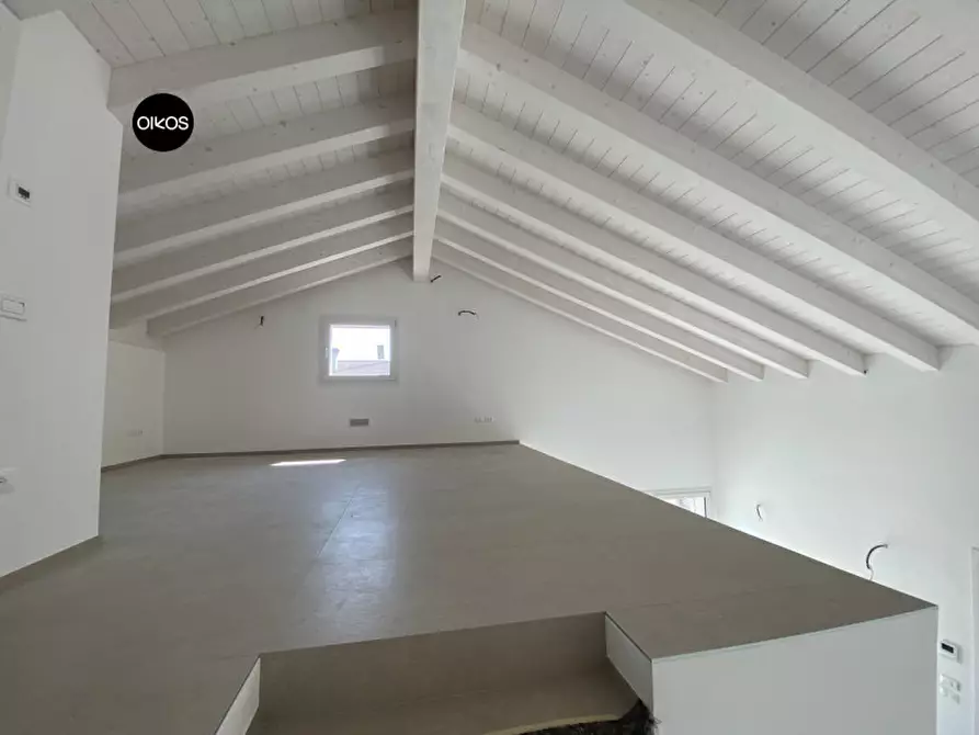 Immagine 11 di Casa bifamiliare in vendita  a Campolongo Maggiore