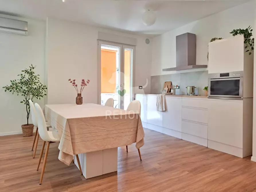 Immagine 1 di Appartamento in vendita  in Via Brazzacco, 9 a Udine