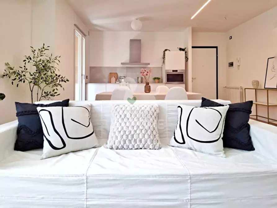 Immagine 2 di Appartamento in vendita  in Via Brazzacco, 9 a Udine