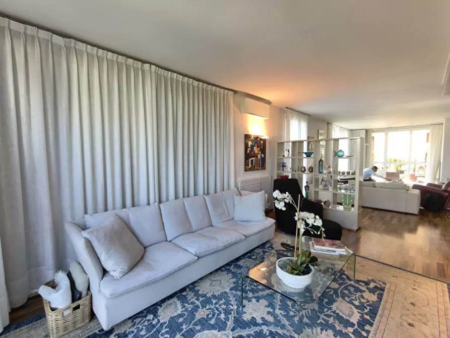 Immagine 23 di Attico in vendita  in Piazza Cortesi a Abano Terme