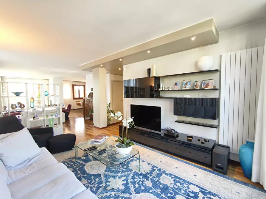 Immagine 24 di Attico in vendita  in Piazza Cortesi a Abano Terme