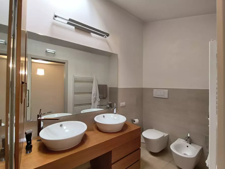 Immagine 40 di Attico in vendita  in Piazza Cortesi a Abano Terme