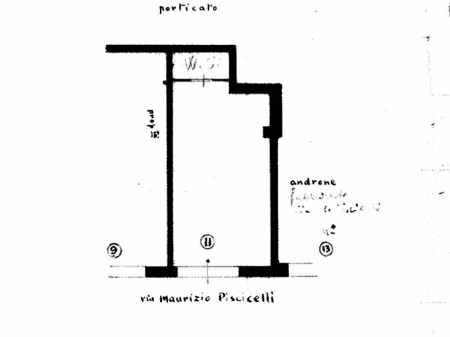 Immagine 15 di Negozio in affitto  in Via Maurizio De Vito Piscicelli a Napoli