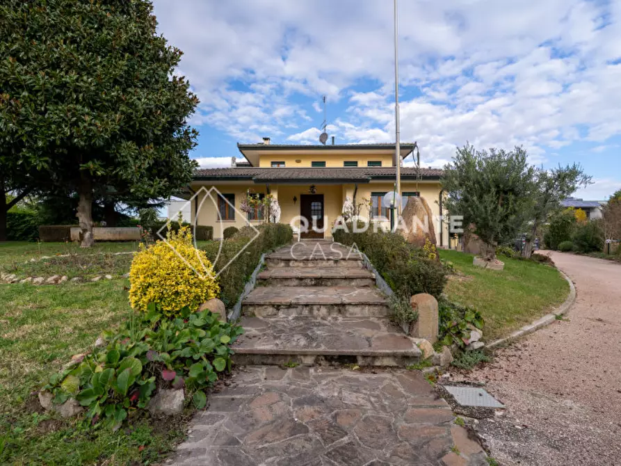 Immagine 49 di Villa in vendita  in Via Monselice 14 a Pernumia