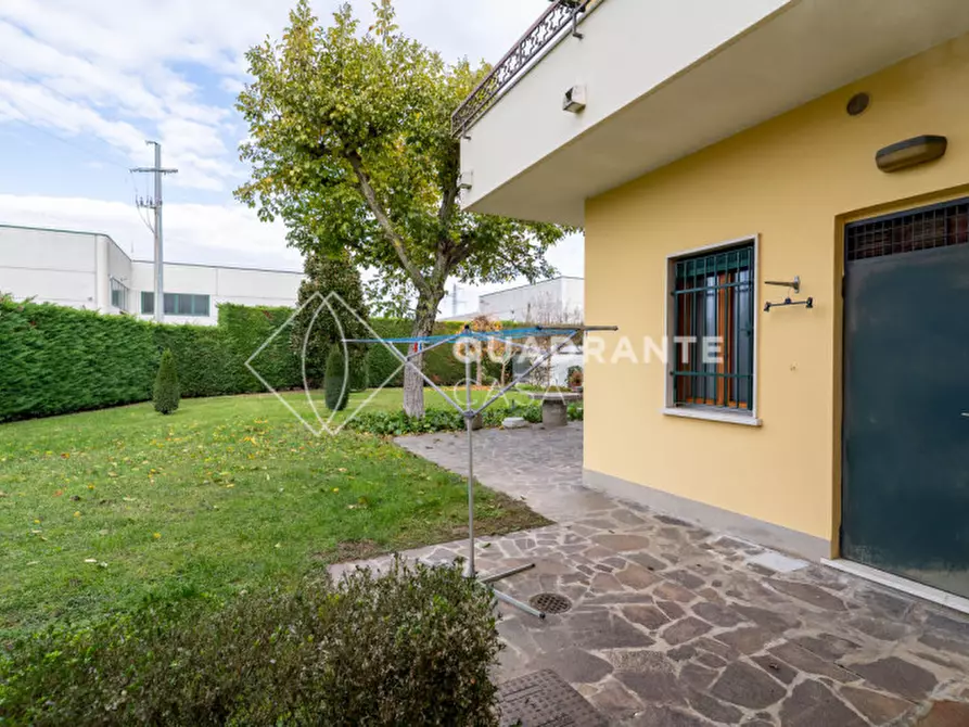 Immagine 55 di Villa in vendita  in Via Monselice 14 a Pernumia