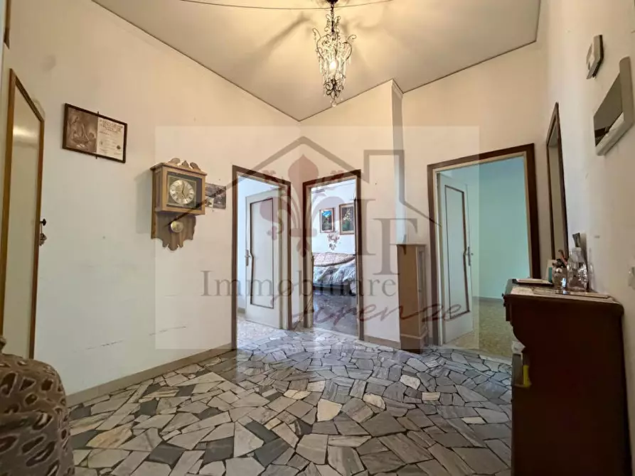 Immagine 3 di Appartamento in vendita  in VIA VITTORIO ALFIERI a Sesto Fiorentino