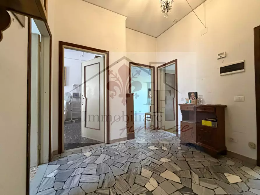 Immagine 4 di Appartamento in vendita  in VIA VITTORIO ALFIERI a Sesto Fiorentino