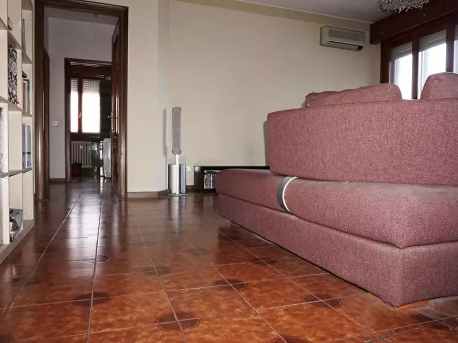 Immagine 10 di Appartamento in vendita  in Strada Giacomo Mattotti, 2 a Torrile