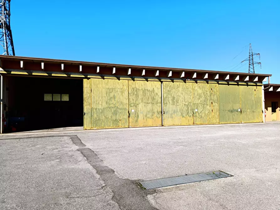 Immagine 8 di Rustico / casale in vendita  in str. per medole a Guidizzolo