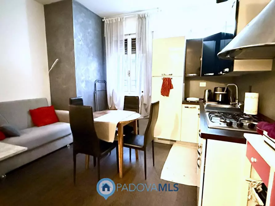 Immagine 5 di Appartamento in vendita  in Via Brioni a Padova