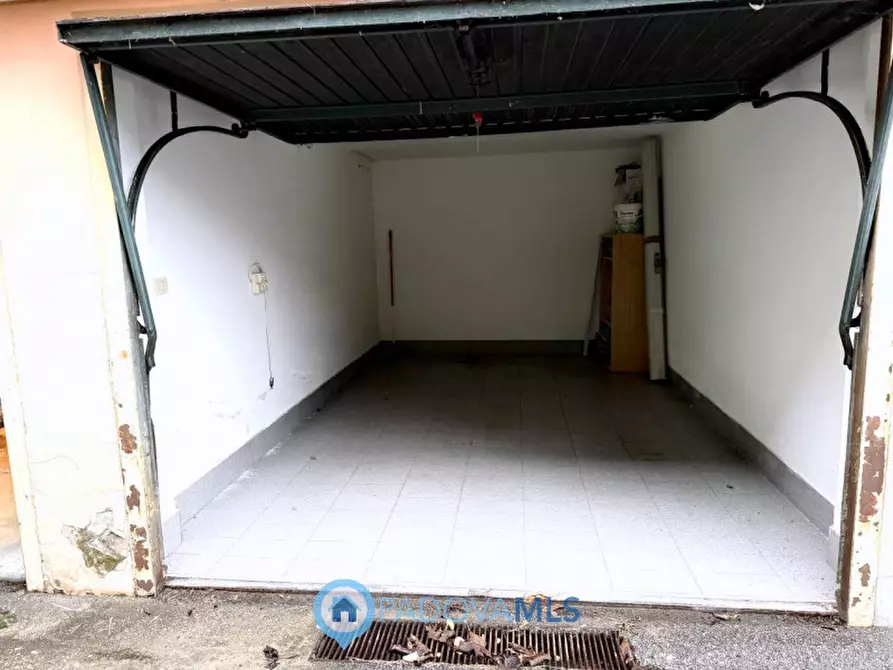 Immagine 19 di Appartamento in vendita  in Via Brioni a Padova