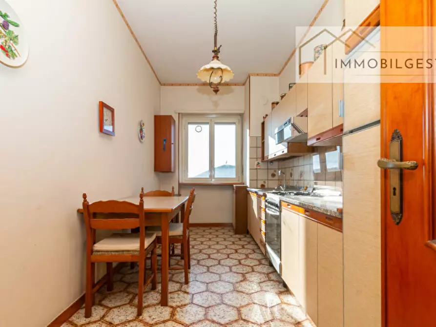 Immagine 2 di Appartamento in vendita  in Via Francesco De Sanctis 109 a Torino