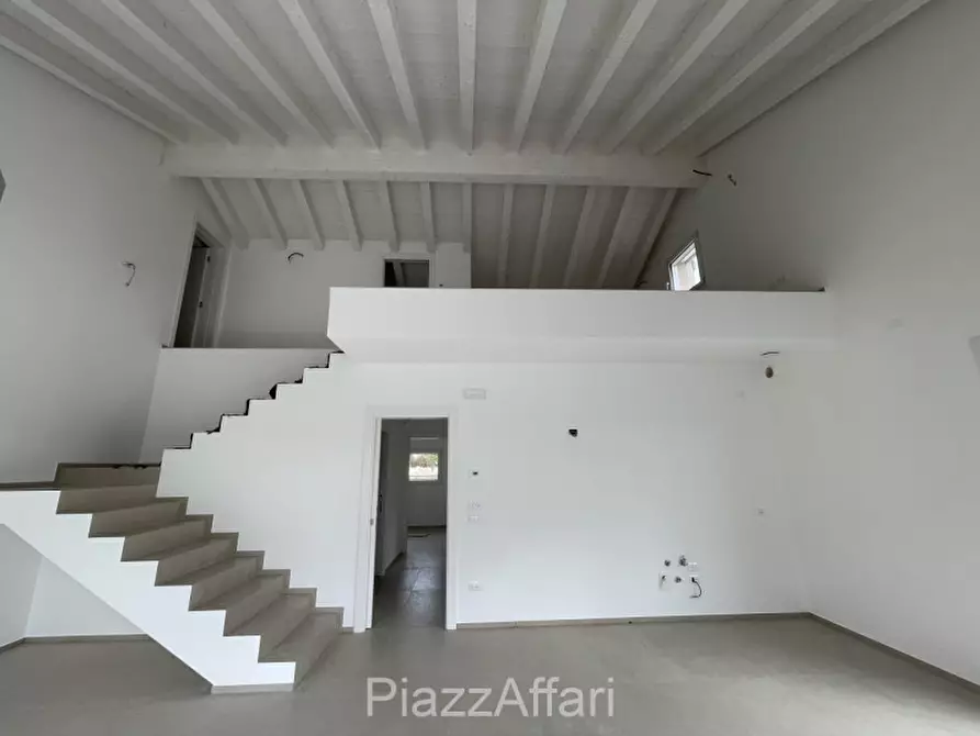 Immagine 2 di Casa bifamiliare in vendita  in Via Rovine a Campolongo Maggiore