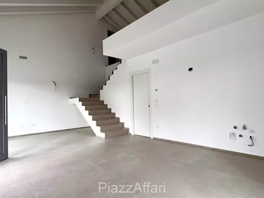 Immagine 7 di Casa bifamiliare in vendita  in Via Rovine a Campolongo Maggiore