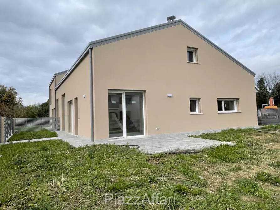 Immagine 21 di Casa bifamiliare in vendita  in Via Rovine a Campolongo Maggiore