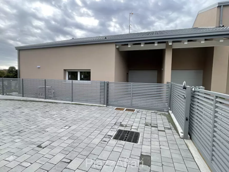 Immagine 26 di Casa bifamiliare in vendita  in Via Rovine a Campolongo Maggiore