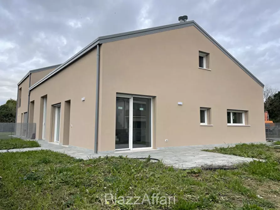 Immagine 27 di Casa bifamiliare in vendita  in Via Rovine a Campolongo Maggiore