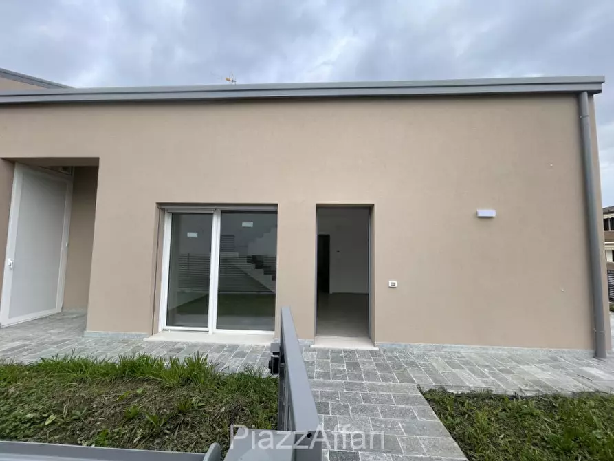 Immagine 29 di Casa bifamiliare in vendita  in Via Rovine a Campolongo Maggiore