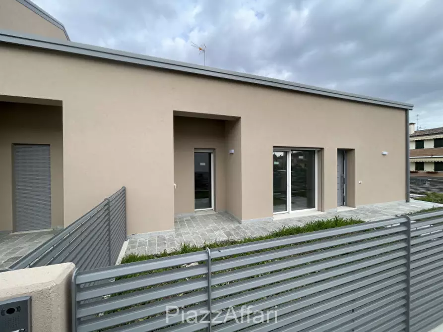 Immagine 32 di Casa bifamiliare in vendita  in Via Rovine a Campolongo Maggiore