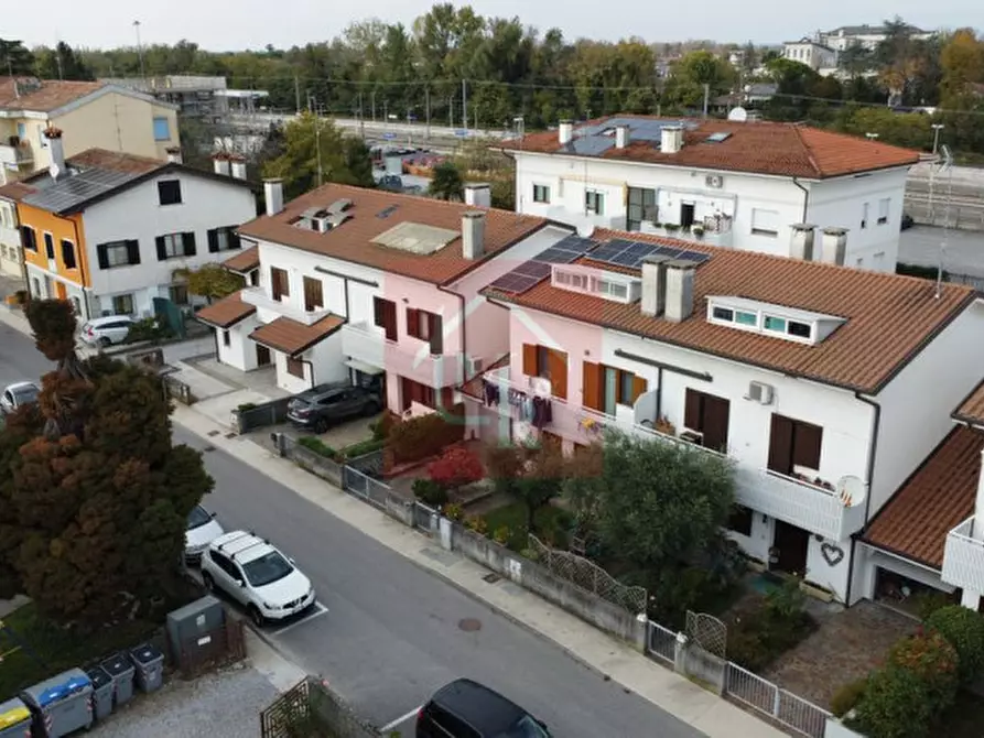 Immagine 5 di Villetta a schiera in vendita  in Via Amerigo Vespucci 21/4 a Cervignano Del Friuli