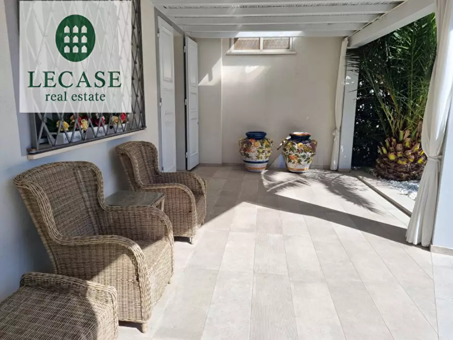 Immagine 3 di Villa in vendita  in Via Trento a Forte Dei Marmi