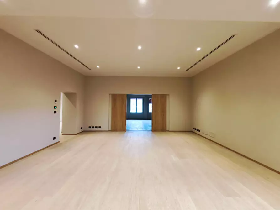 Immagine 10 di Appartamento in vendita  in via clavature a Bologna