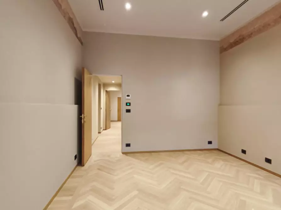 Immagine 22 di Appartamento in vendita  in via clavature a Bologna